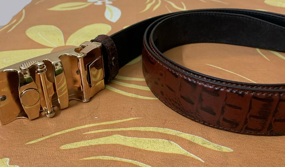 100% Leather Belt With Exclusive Metal Buckle