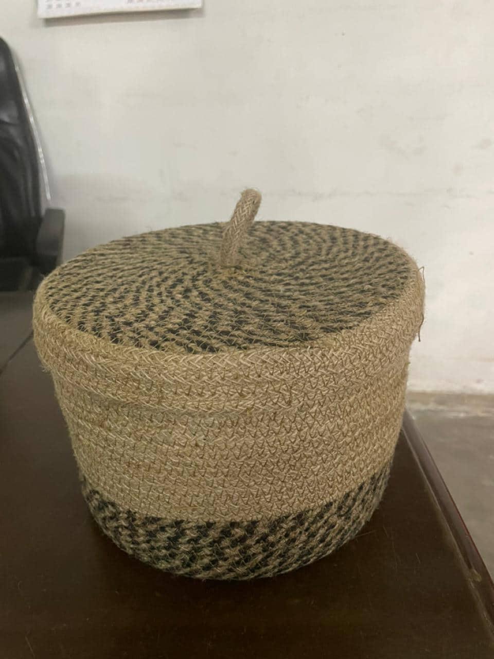 Lid Box Made By Jute
