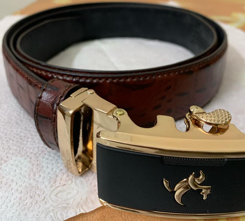 100% Leather Belt With Exclusive Metal Buckle